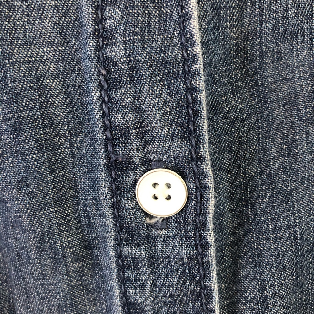 3/$15    Classy 100% cotton chambray shirt Cat & Jack XL - Picture 6 of 12